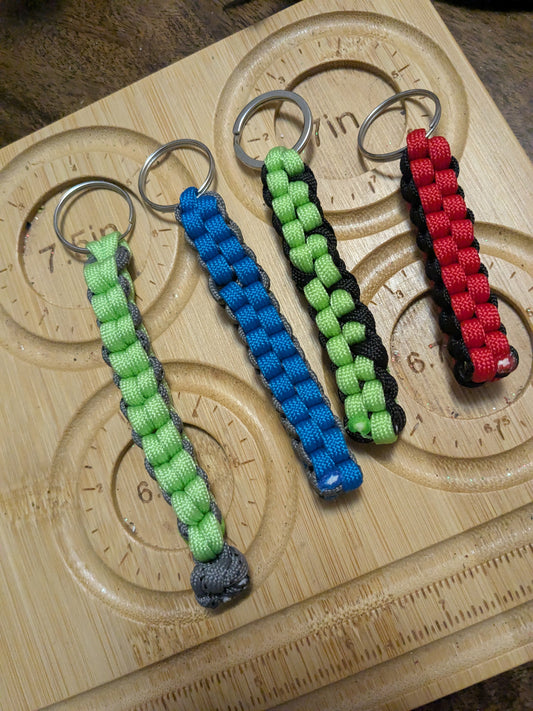 Men's Paracord keychain